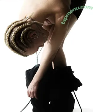 Masha Kondratenko / mashaa.kondratenko nude photo #0010