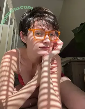  nude photo #0001