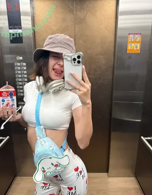  nude photo #0007