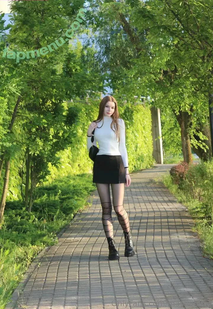 mashenkaa nude photo #0063 (mashenkaa__)