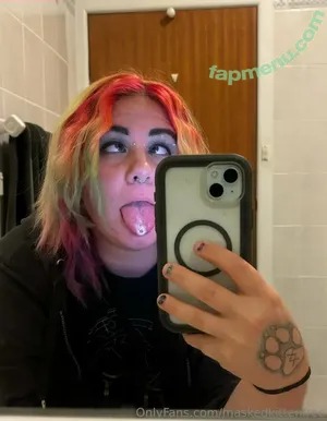 maskedkittenfree / maskedkitten5xoxo nude photo #0001