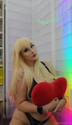 maskedwaifu / themaskedwaifu nude photo #0005