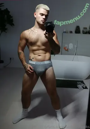  nude photo #0006