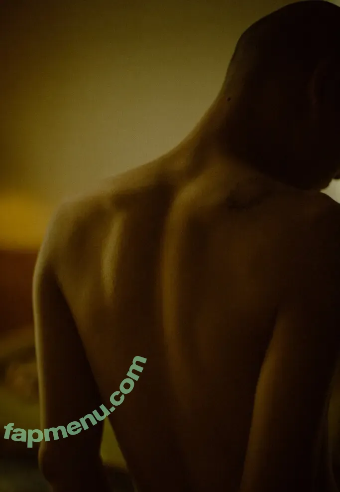 Matencio nude photo #0030 (Matencio)