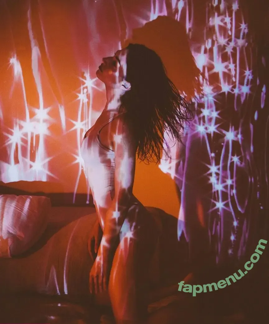 Matencio nude photo #0042 (Matencio)