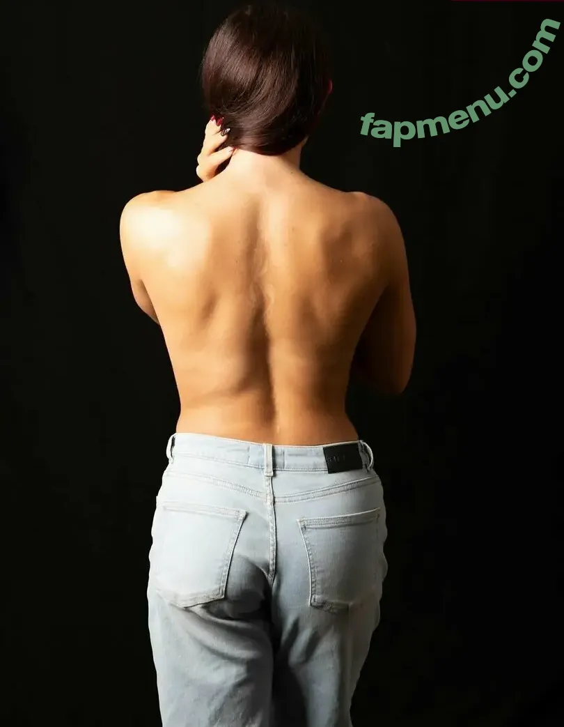 math_bbb_ nude photo #0036 (Mathilde)