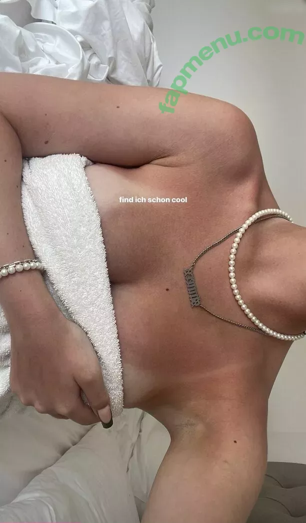 Mathilda.mkh nude photo #0030 (thickmathilda)