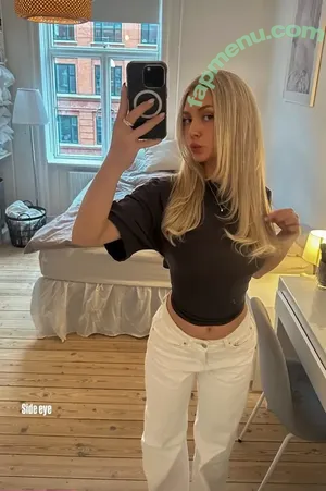 Mathilde Frederiksen / mathildefrederiiksen nude photo #0016