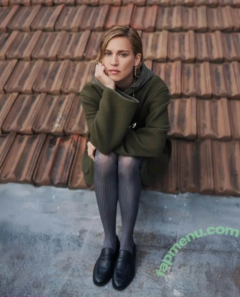 Matilda Lutz nude photo #0110 (matildalutz)