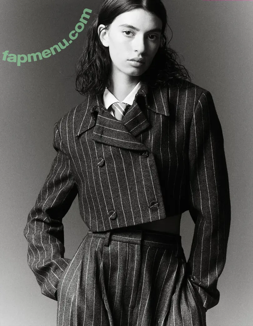 Matilde Lucidi nude photo #0047 (haileesteinfeld)