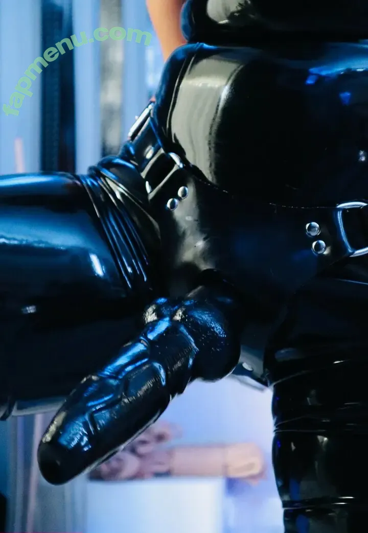 matrix.dominatrix nude photo #0107 (Master Trinity / Master_trinity_ / _trnty_)