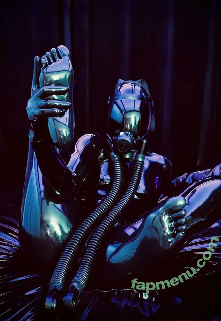 matrix.dominatrix nude photo #0114 (Master Trinity / Master_trinity_ / _trnty_)