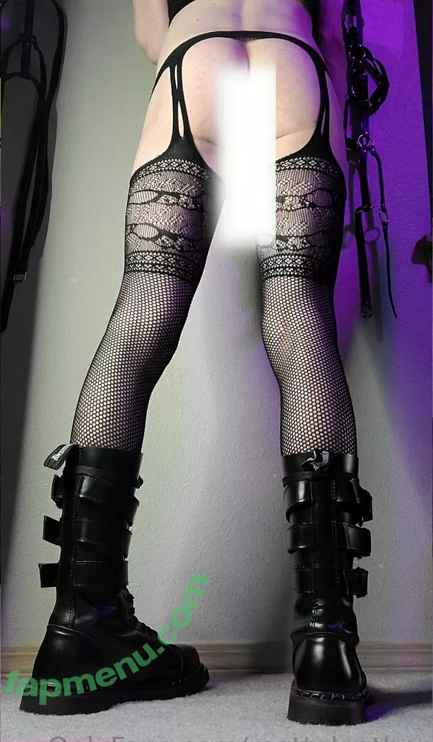 matteleather nude photo #0063 (matteleathered)