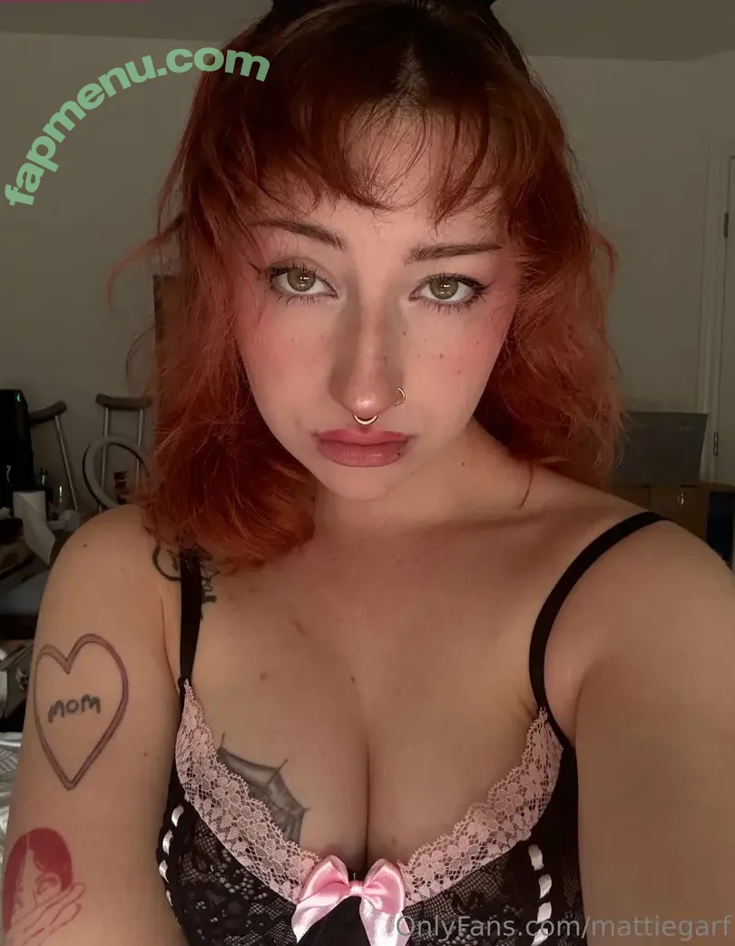 mattiegarf nude photo #0055 (mattiegraves_)