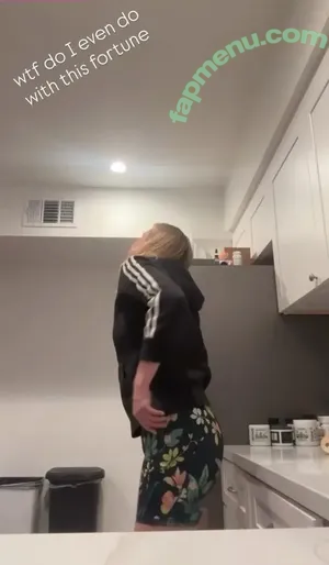 Maude Garrett / geekbomb / maudegarrett nude photo #0085