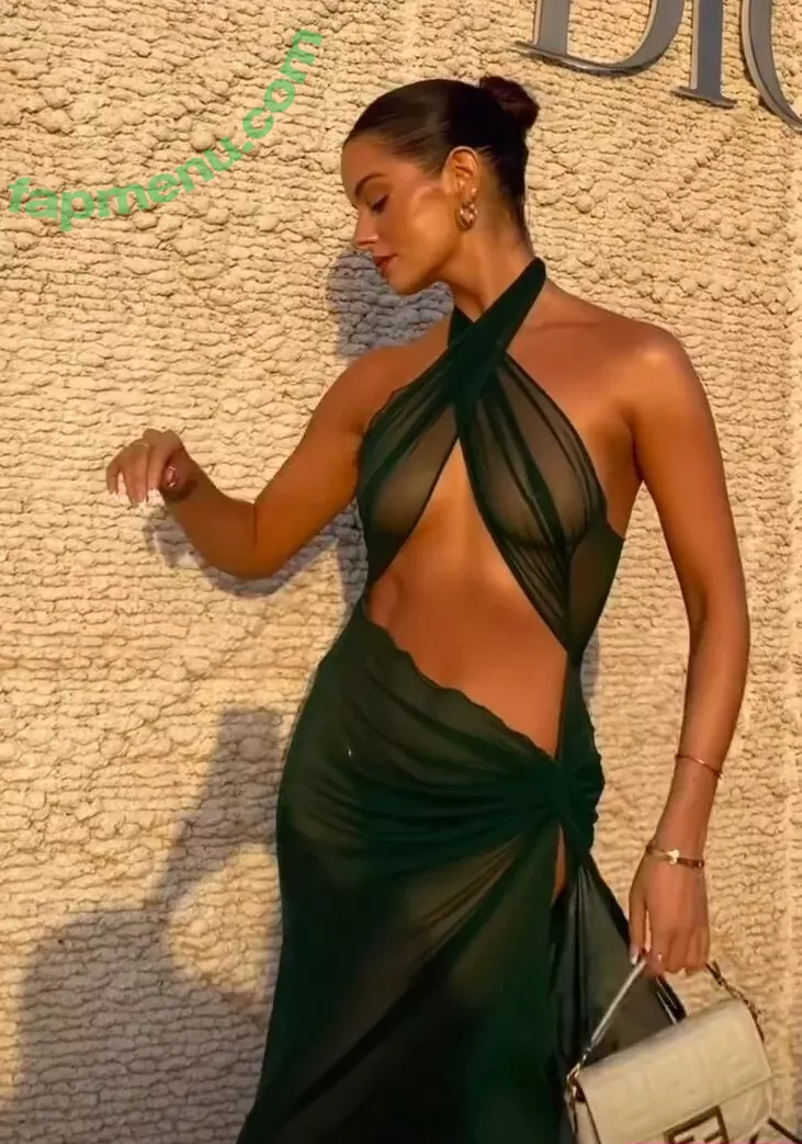Maura Higgins nude photo #0012 (maurahiggins)