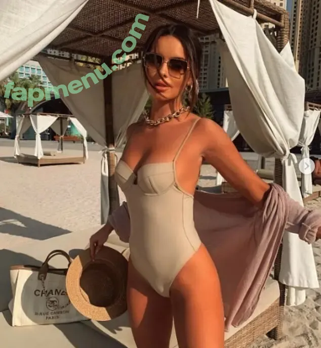 maurahiggins nude photo #0004 (maurahiggins)