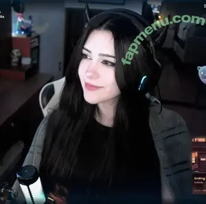 mawacat / danycolome nude photo #0032