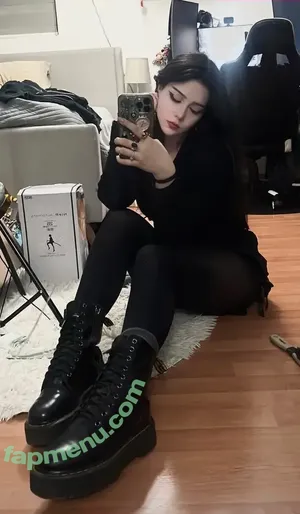 mawacat / danycolome nude photo #0045