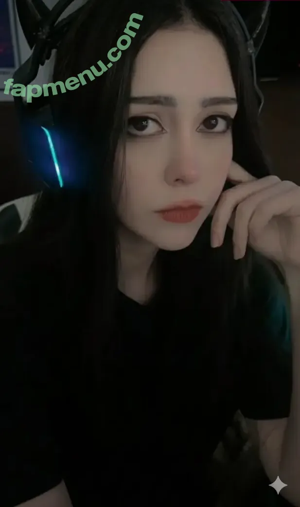 mawacat nude photo #0016 (danycolome)