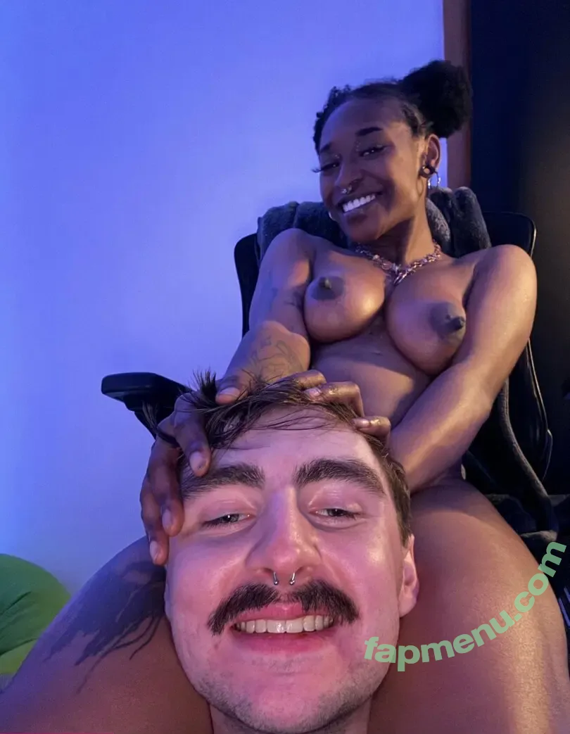 mawliee nude photo #0029 (mawliee)