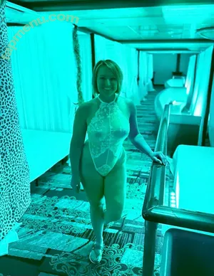 max.warden / max_warden nude photo #0079