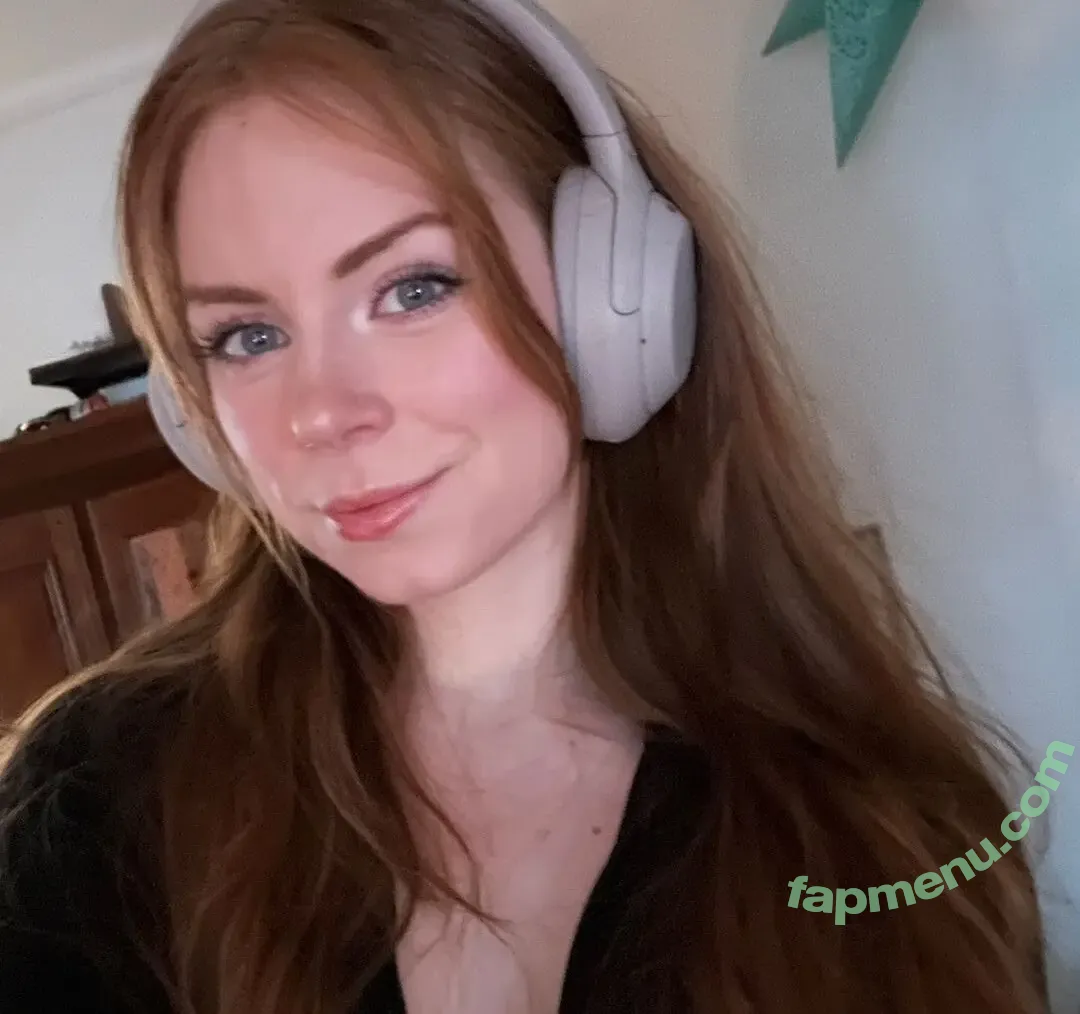 maxcantdanceee nude photo #0001 (maxcantdanceee)