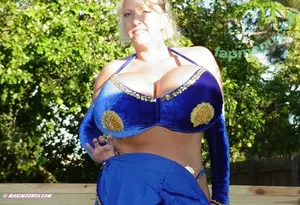 Maxi Mounds / maximoundsfanpage nude photo #0501