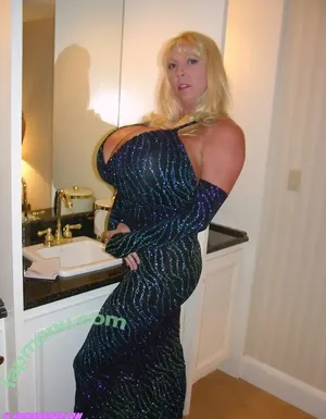 Maxi Mounds / maximoundsfanpage nude photo #0645