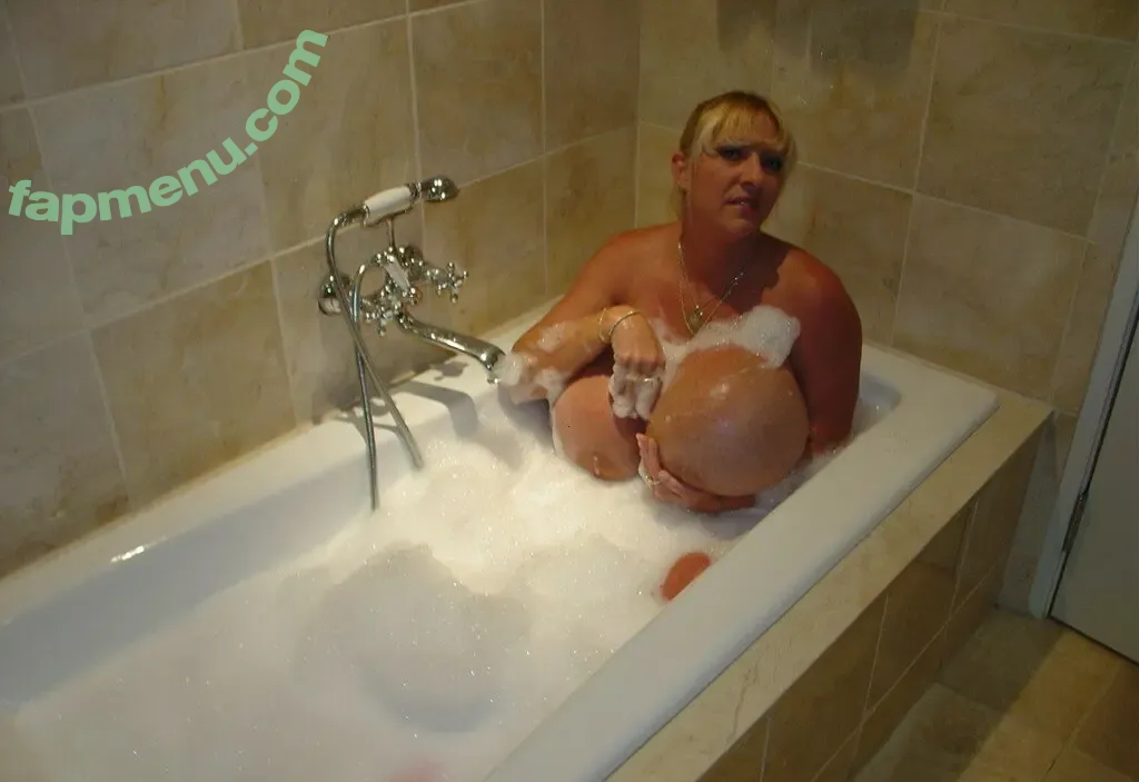 Maxi Mounds nude photo #0395 (maximoundsfanpage)