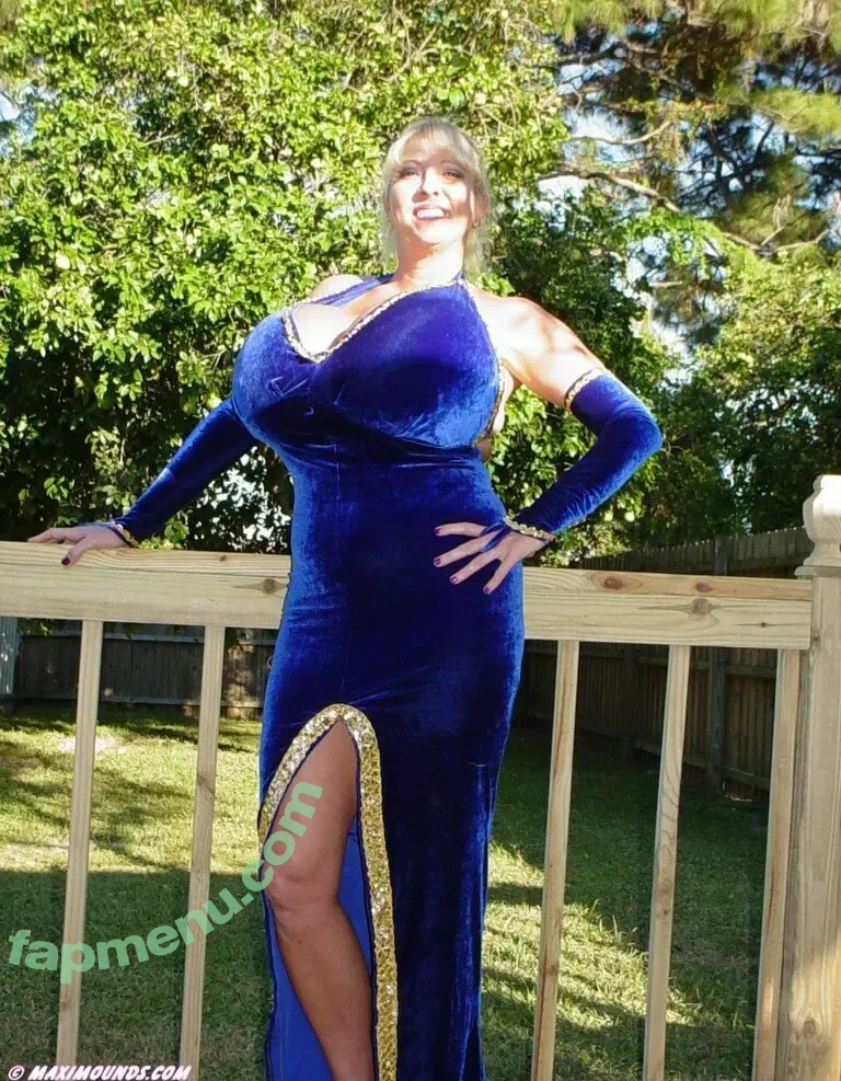 Maxi Mounds nude photo #0480 (maximoundsfanpage)