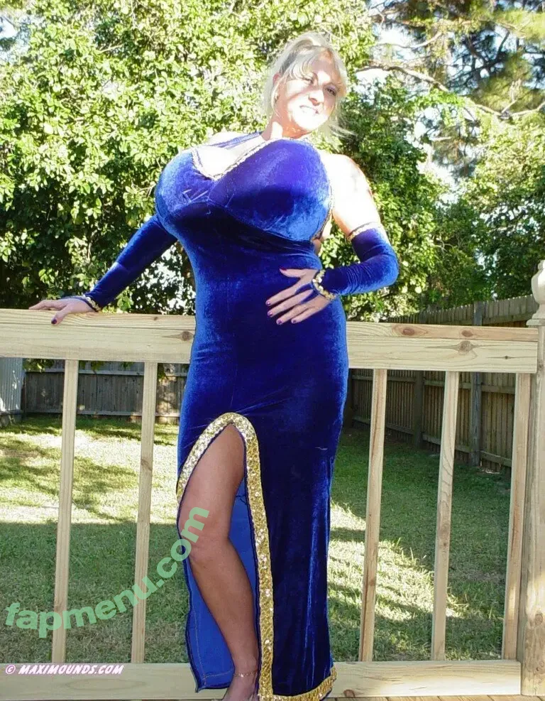 Maxi Mounds nude photo #0481 (maximoundsfanpage)