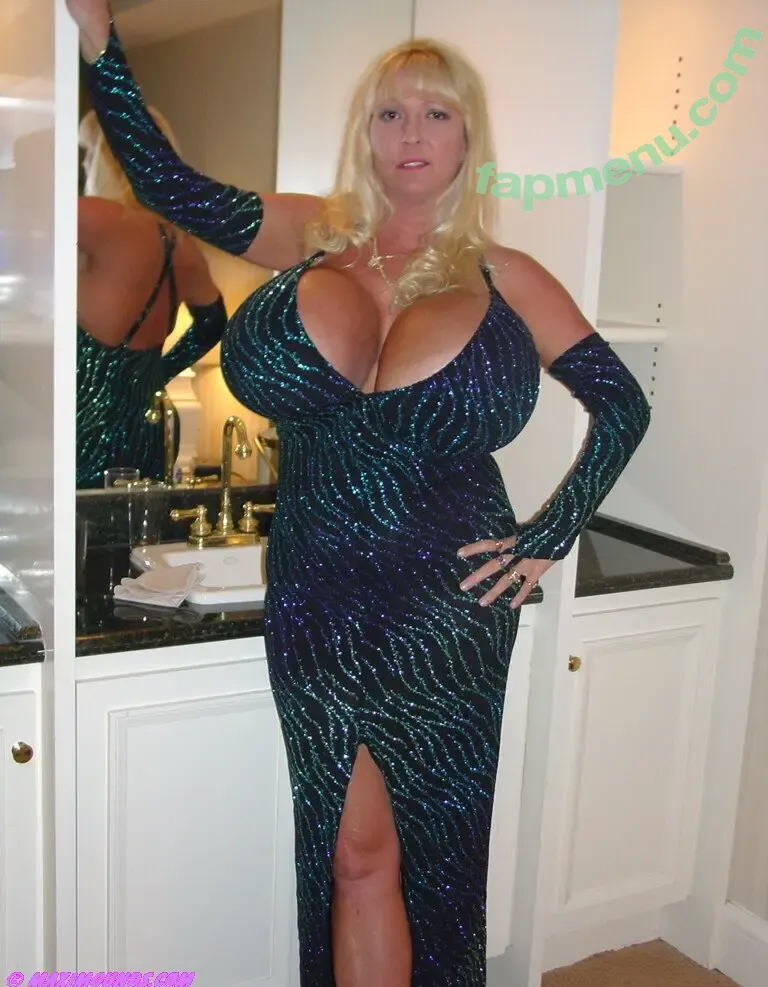 Maxi Mounds nude photo #0635 (maximoundsfanpage)