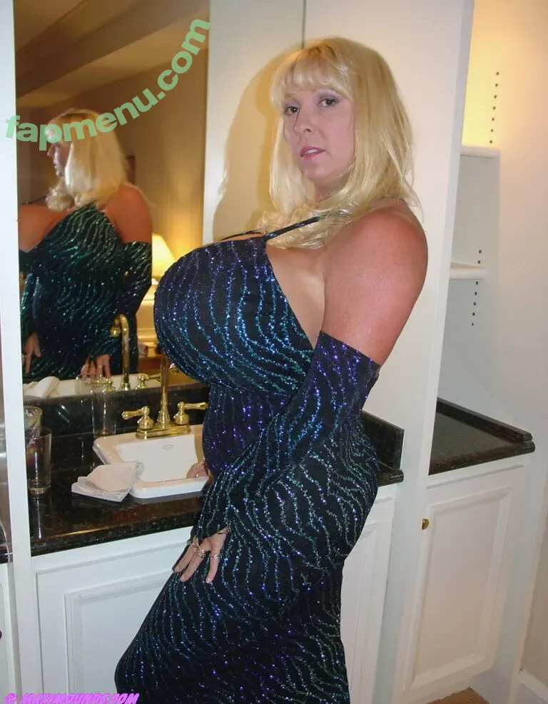 Maxi Mounds nude photo #0644 (maximoundsfanpage)