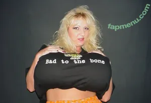 Maxi Mounds / maximoundsfanpage nude photo #1195