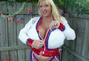 Maxi Mounds / maximoundsfanpage nude photo #1825