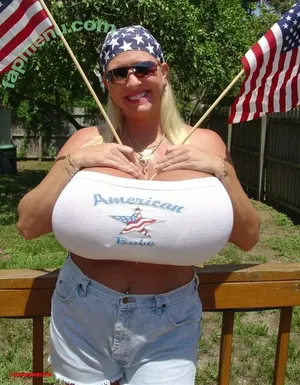 Maxi Mounds / maximoundsfanpage nude photo #1909