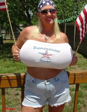 Maxi Mounds / maximoundsfanpage nude photo #1913