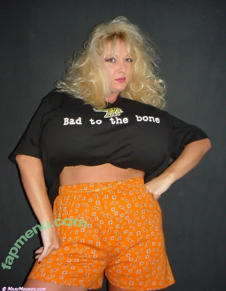 Maxi Mounds nude photo #1196 (maximoundsfanpage)