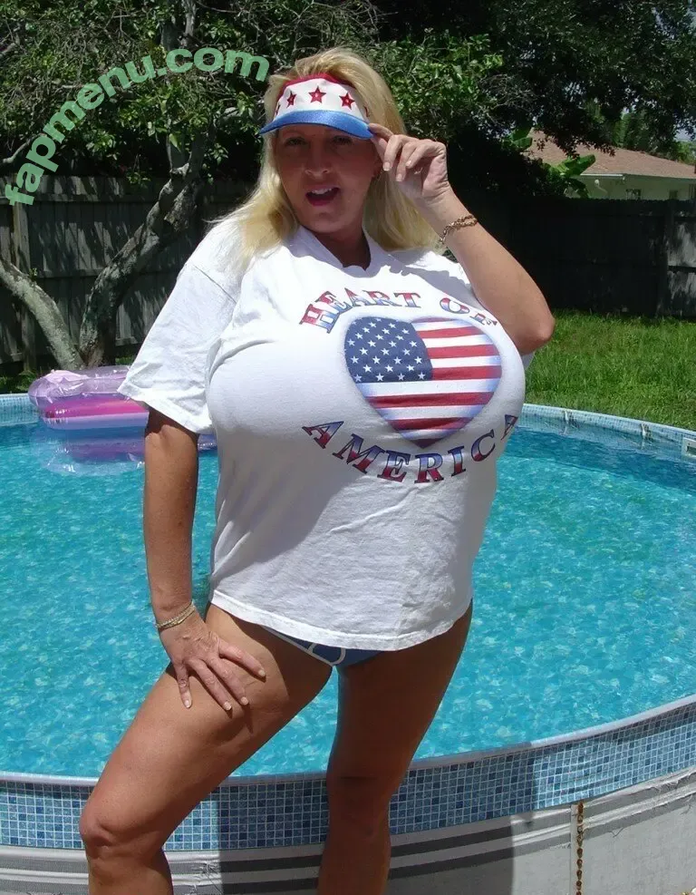 Maxi Mounds nude photo #1778 (maximoundsfanpage)