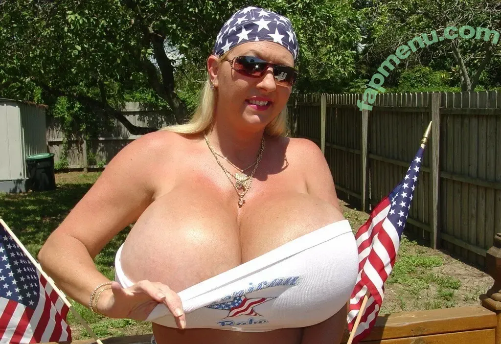 Maxi Mounds nude photo #1922 (maximoundsfanpage)