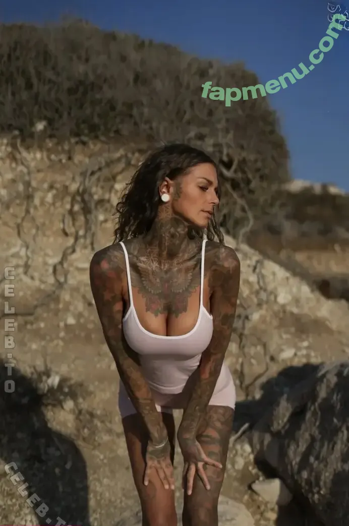 Maxiink nude photo #0049 (maxiink__)