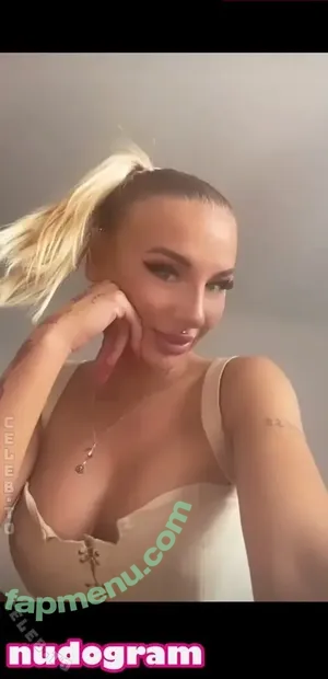 Maxima Dizdarevic / maxi.dzdrv / maxi_dzdrvc nude photo #0023