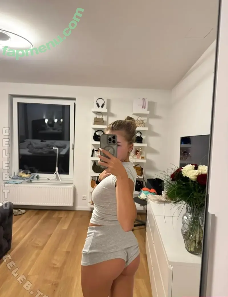 maxima_mclk nude photo #0081 (maximamclk)