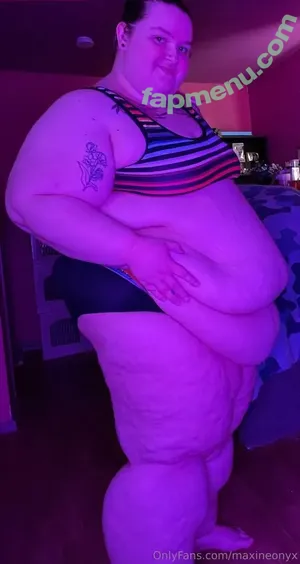 maxineonyx / maxine_onyx nude photo #0062