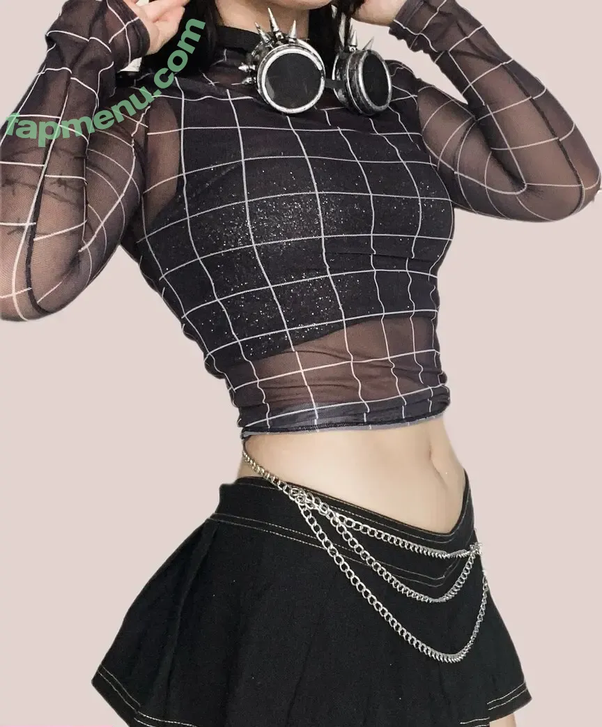 _maxpacienza nude photo #0015 (gótica peituda)