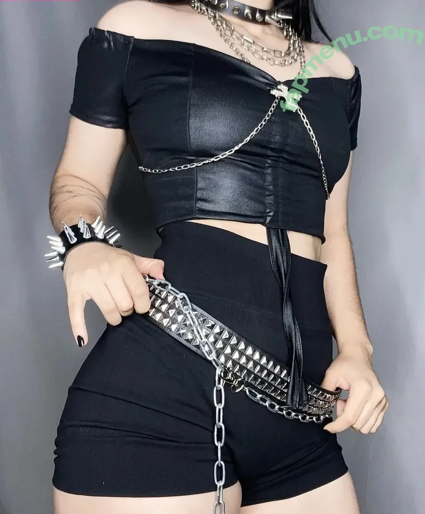 _maxpacienza nude photo #0050 (gótica peituda)