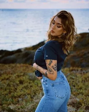 May Bakshi / maybakshi_ nude photo #0012