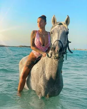 May Bakshi / maybakshi_ nude photo #0307