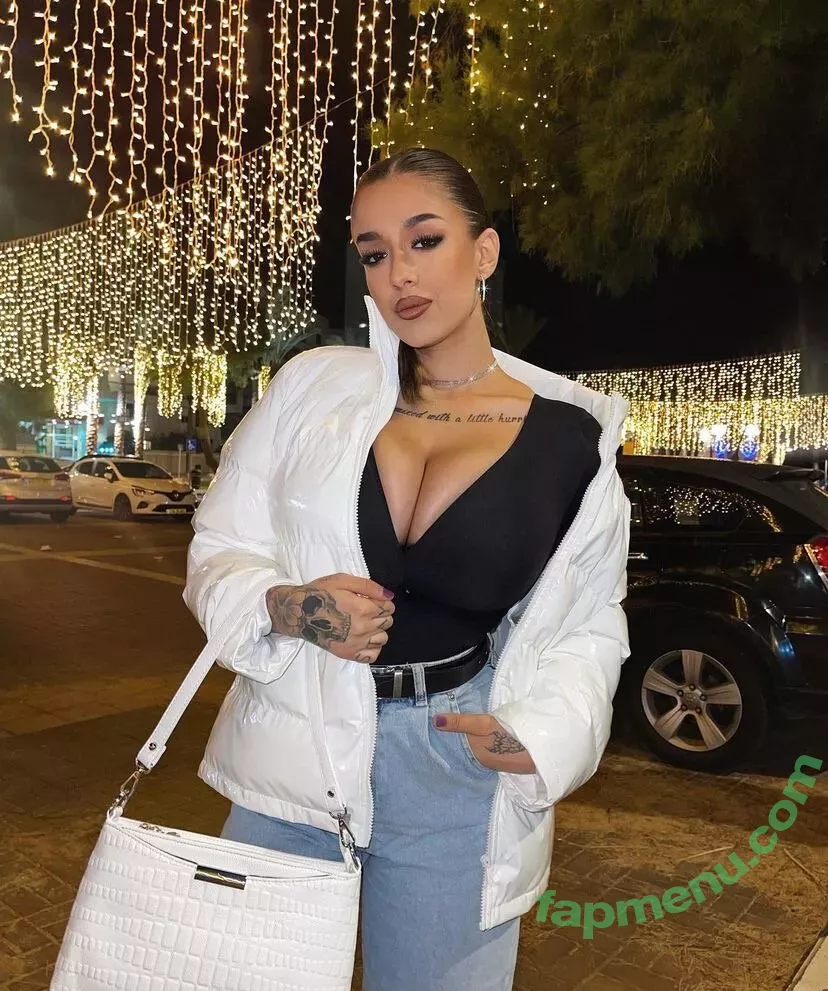 May Bakshi nude photo #0023 (maybakshi_)